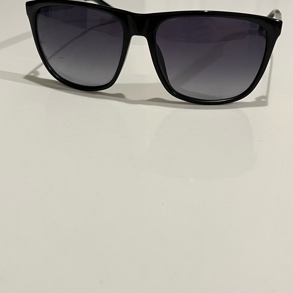 Classic Black Square Sunglasses With Gradient Lenses